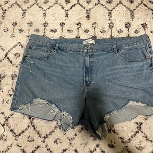 Abercrombie & Fitch Denim Mom Shorts